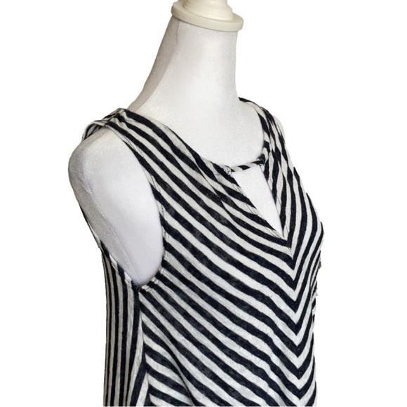 Coin 1804 Halter Top - Picture 5 of 14